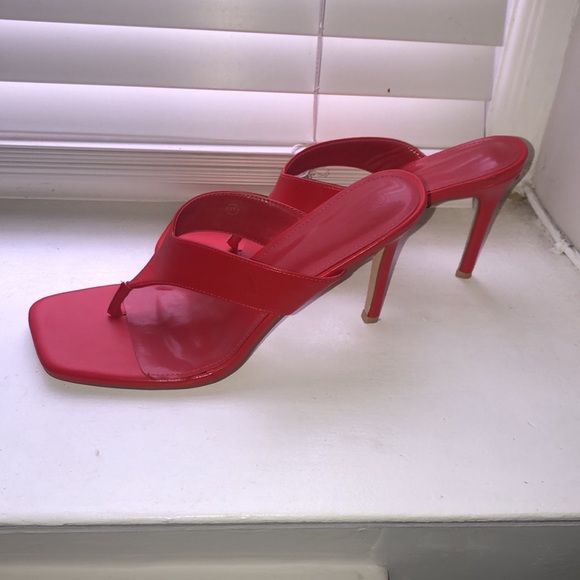 Square Open Toe Heeled Flip Flop Thong Sandal - Picture 2 of 5